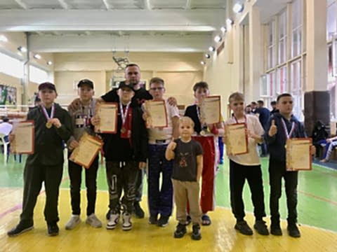 14 апреля в г. Троицк проходил открытый ринг по кикбоксингу «Путь воина»
